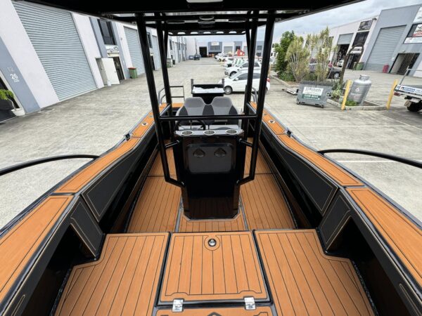 6.25m Centre Console - Image 9