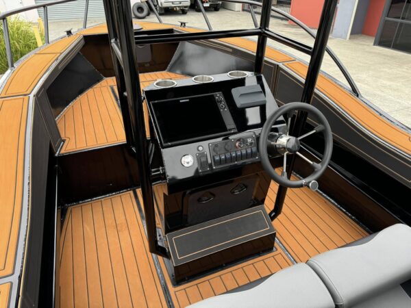 6.25m Centre Console - Image 10