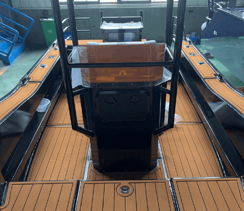 7.5m Centre Console - Image 6
