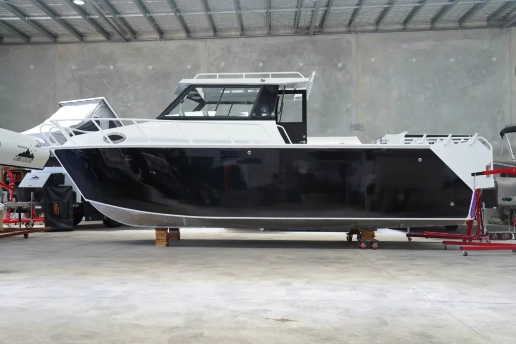 7.9m Shark Cat