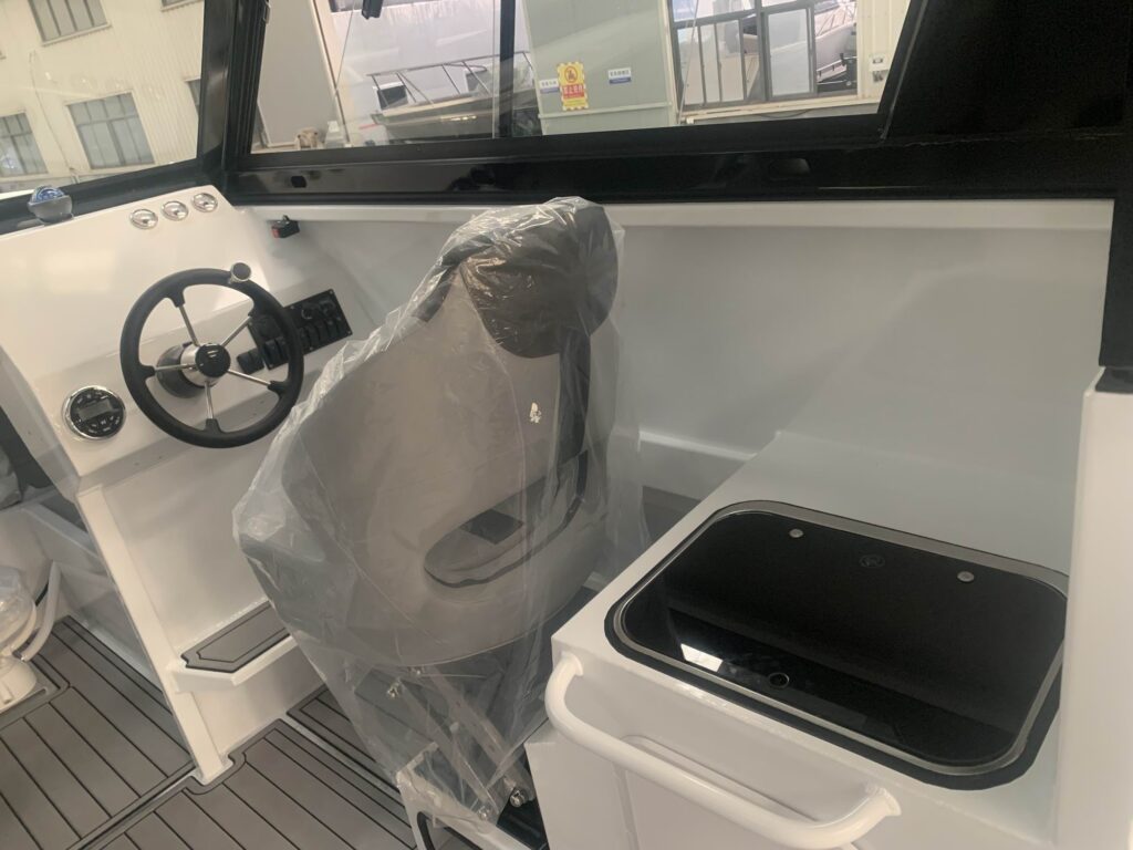 7.9m Shark Cat
