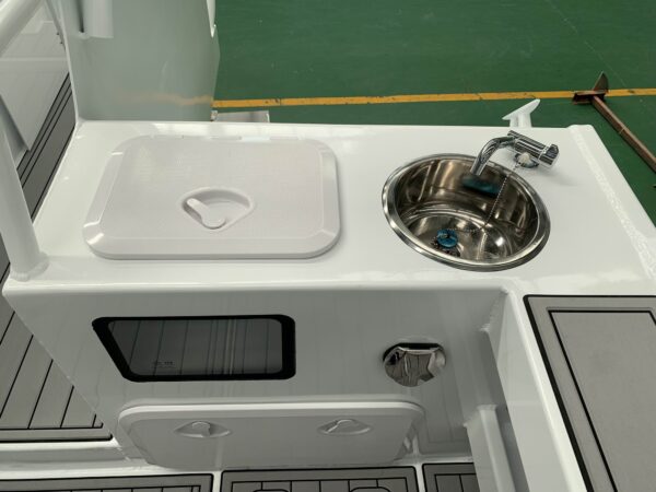 7.9m Shark Cat - Image 21