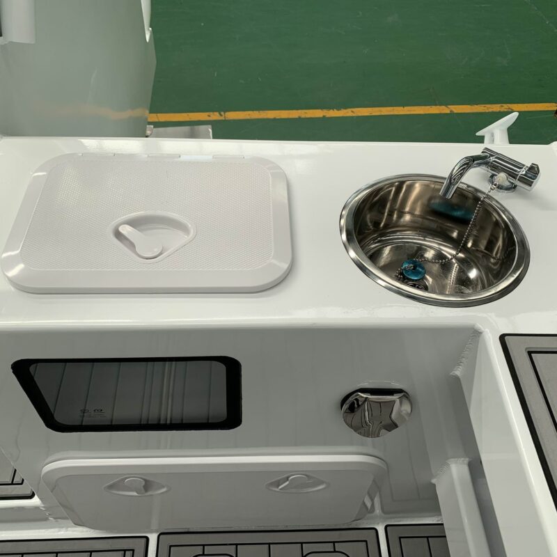 7.9m Shark Cat - Image 21