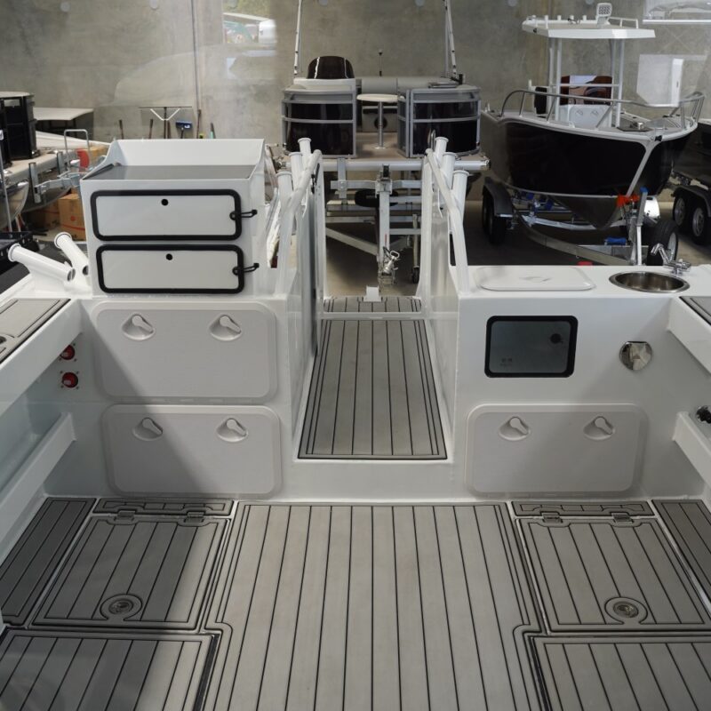 7.9m Shark Cat - Image 22