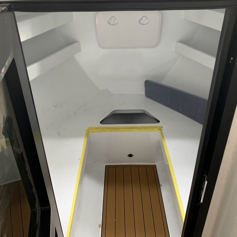 9.6m Pro Fisher - Image 16