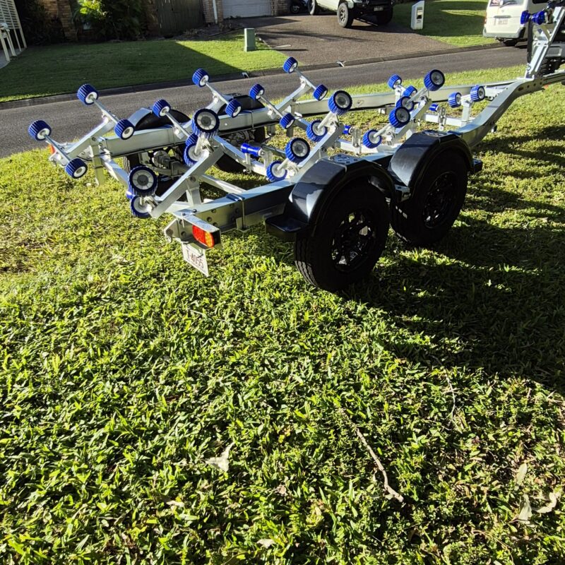 6.9m Aluminium Boat Trailer - Image 7
