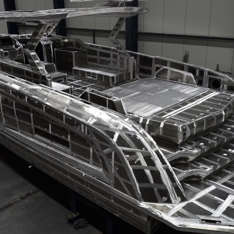 15m+ Yacht - Image 4