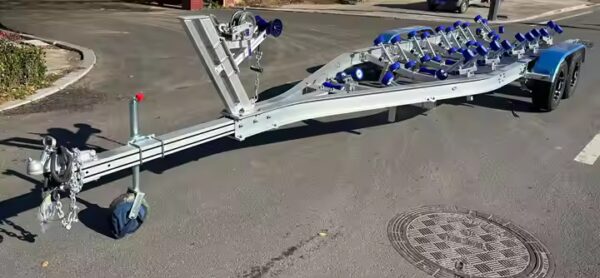 8.2m Aluminium Boat Trailer - Image 4