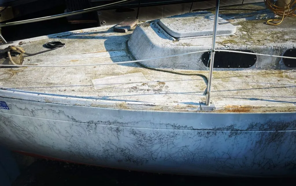 how to remove oxidation from aluminum boat
