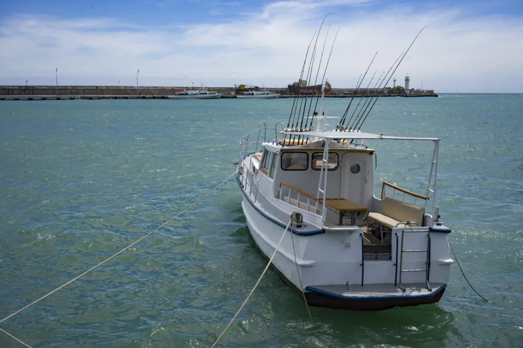 Docking Aluminium Boats and Fishing Boats