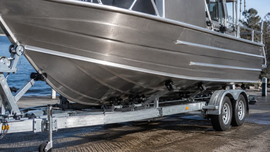 Make sure the boat is supported correctly