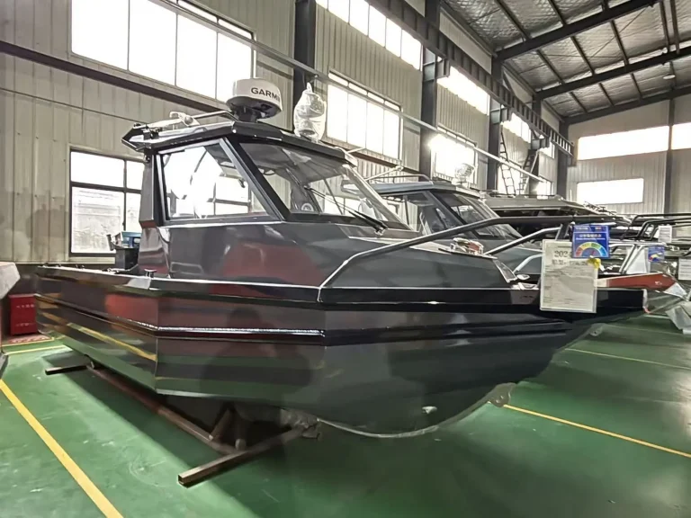 Black plate aluminium boat under fit out