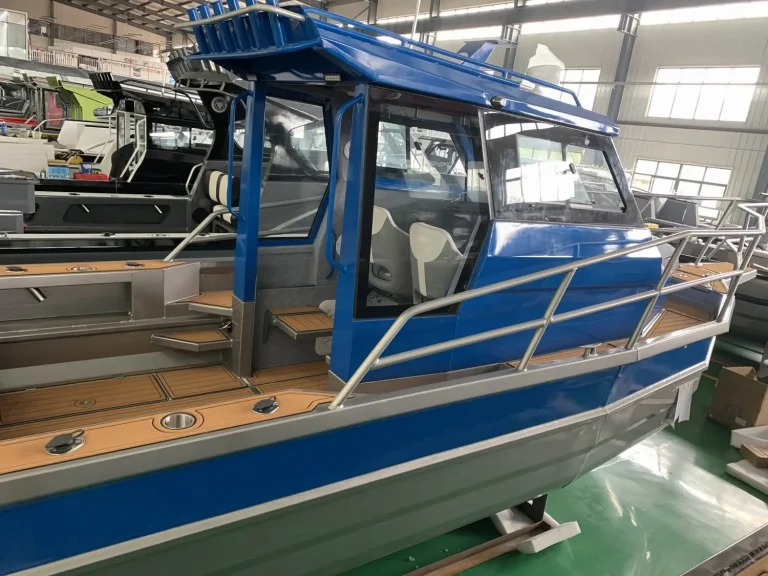 Blue plate aluminium hardtop cabin with walkaround side decks