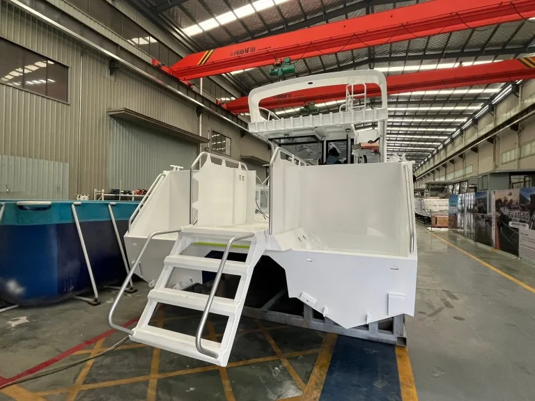Boarding steps and transom under fit out