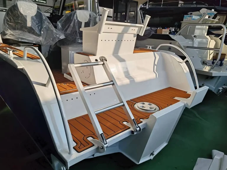 Cockpit and boarding platform with timber look decking