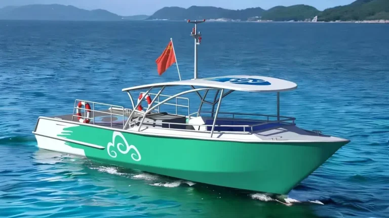 Green plate aluminium work boat with canopy under way