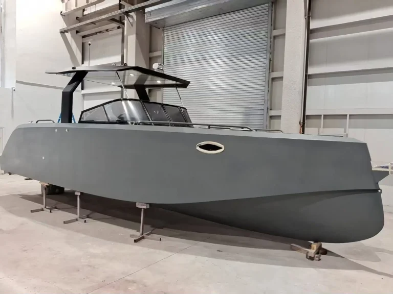 Grey plate aluminium work boat in the factory