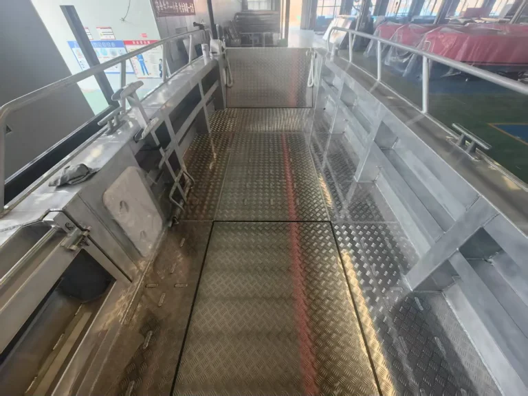 Non slip deck walkway on a work boat