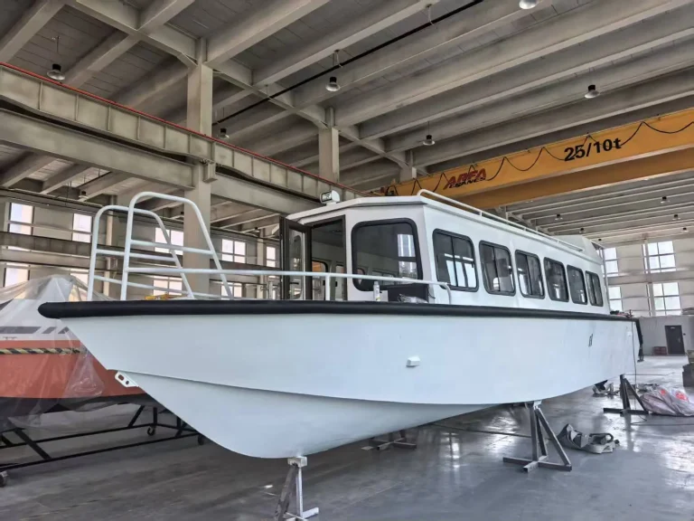Plate aluminium passenger ferry in the factory