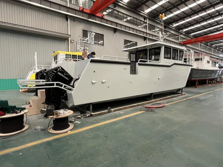 Plate aluminium work boat with wheelhouse in build