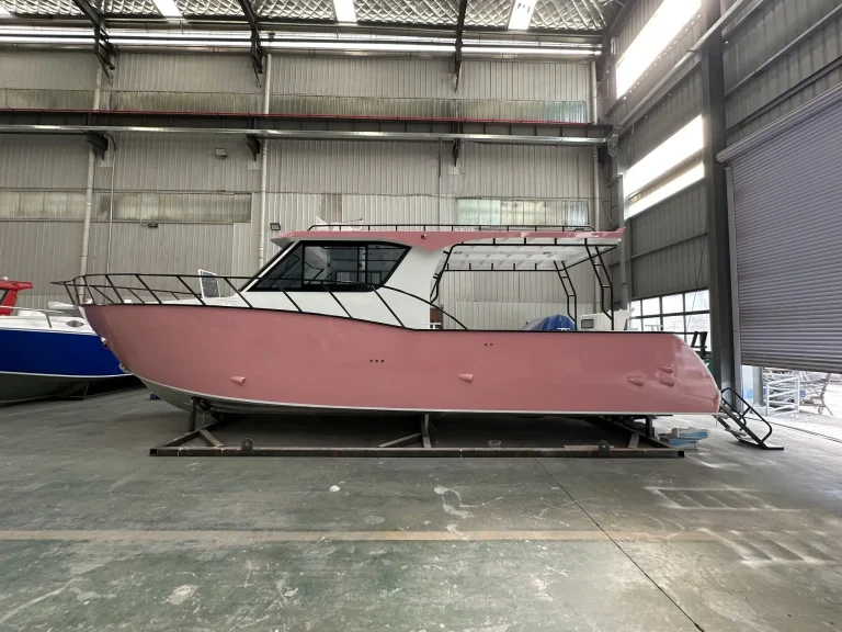 Primer coated plate aluminium hull in the factory