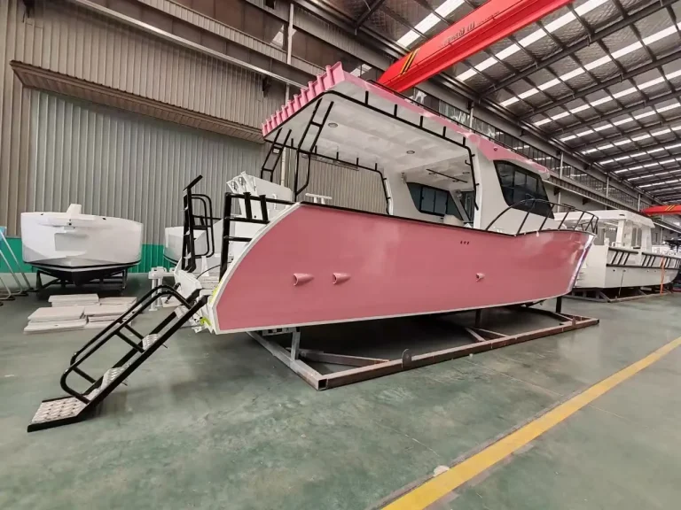 Primer coated plate aluminium hull with boarding steps